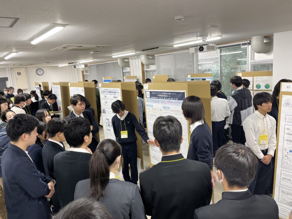 静岡大学「探究・情報コンテスト」の様子