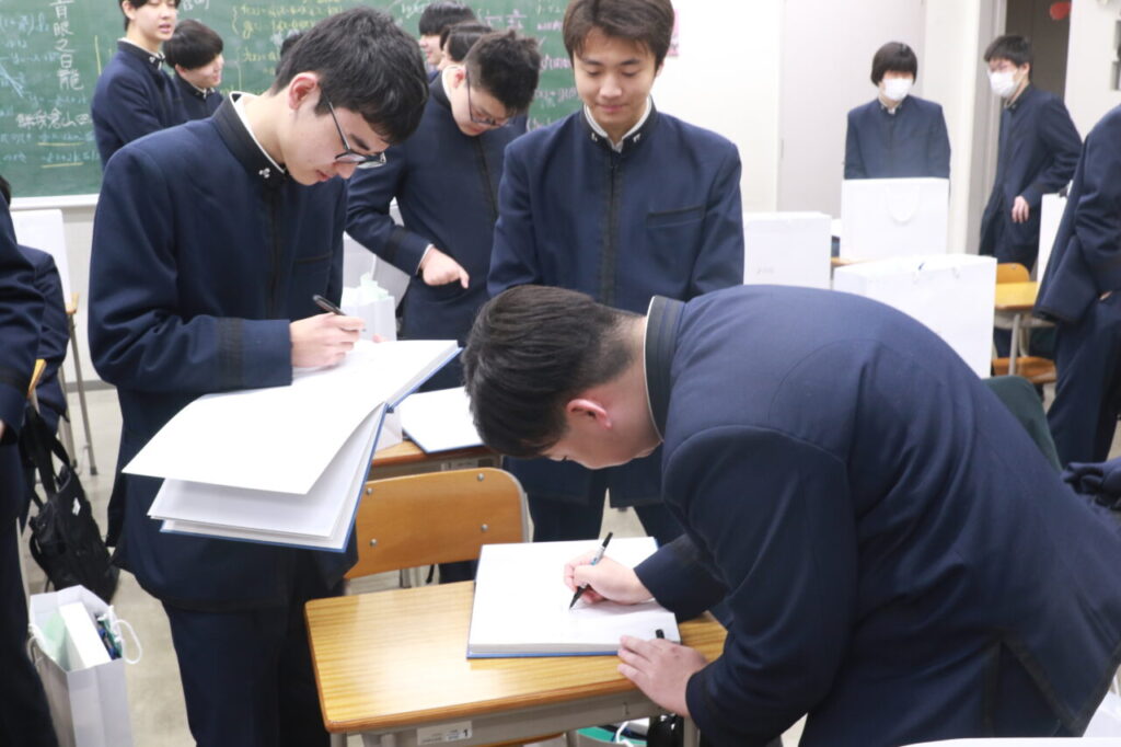 2023年度高校卒業式 教室の様子