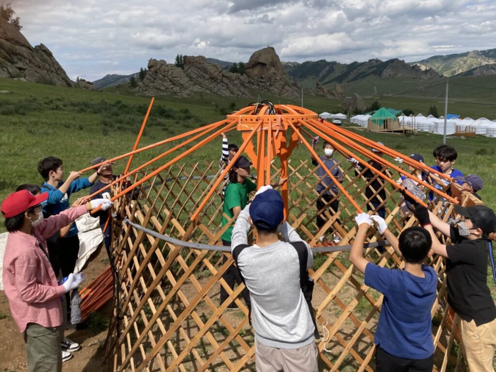 モンゴルゲルの組み立て体験